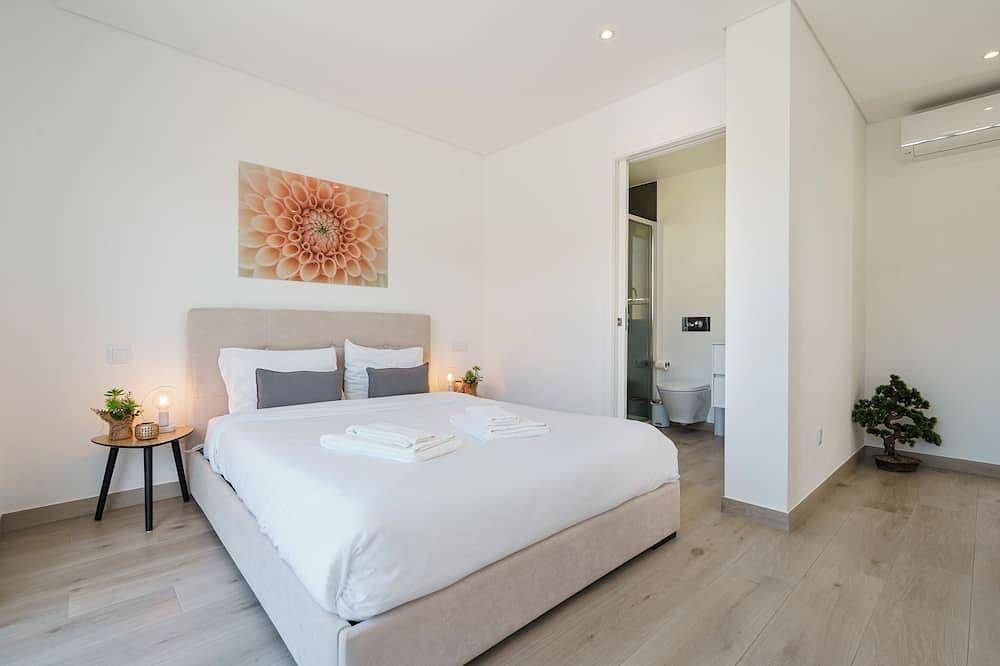 Ammos Villa, beach villa with ocean view in Ribamar, Lissabon Distrikt