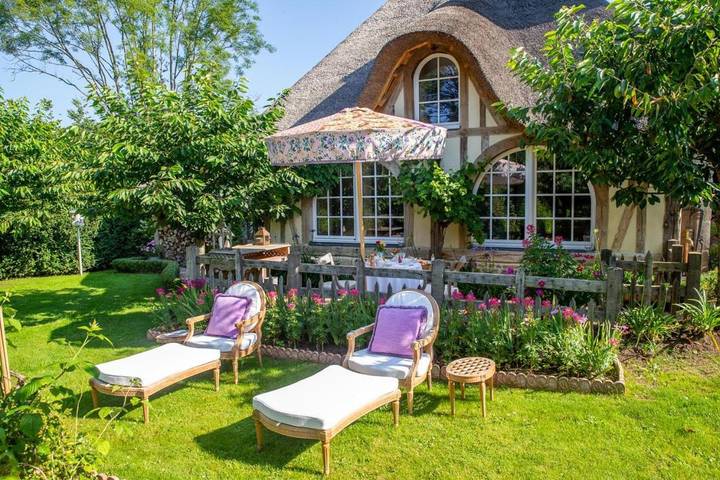 Hôtel pour 4 personnes, avec jardin et piscine, animaux acceptés à Ablon