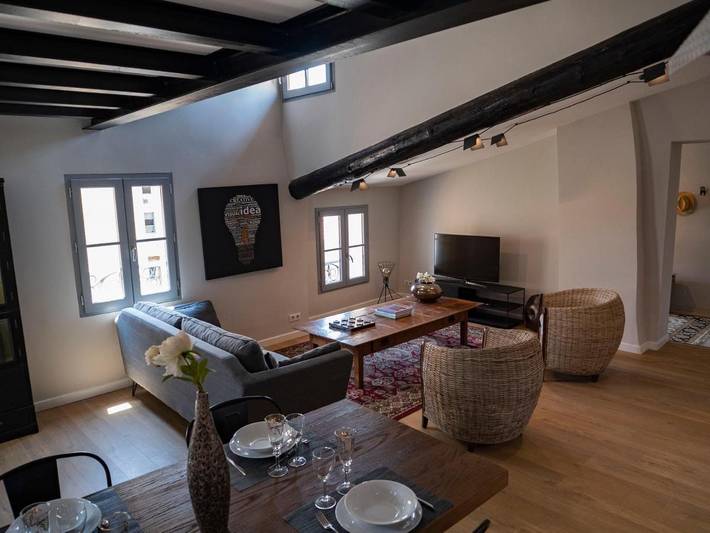 Gîte pour 4 personnes dans Office De Tourisme Du Pays Des Sorgues Et Des Monts De Vaucluse