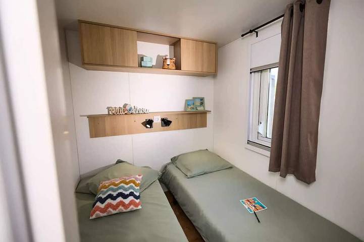 Camping pour 6 personnes à Brem-sur-Mer - 3