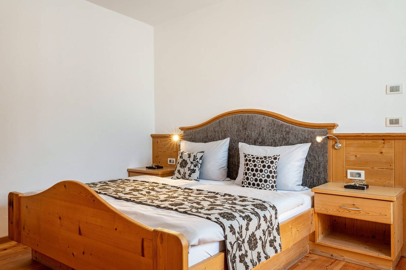 Appartamento intero, Appartamento "Schreiberhof Panorama" con vista sulle montagne, giardino in comune e Wi-Fi in Laion, Dolomiti Superski