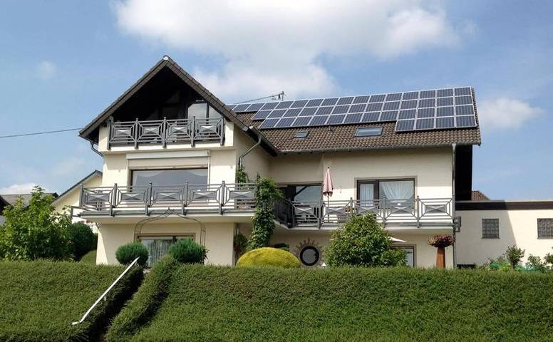Chambre d’hôte pour 3 personnes, avec Balcon et Terrasse ainsi que Jardin et Sauna à Herresbach