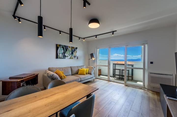 Ferienwohnung für 2 Personen, mit Balkon in Rijeka