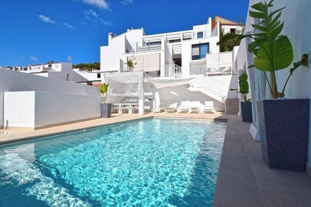 Luxury Eco Villa with Heated pool in Gaucin Town in Gaucín, Málaga Provinz