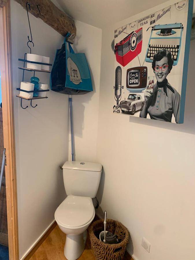 Gîte pour 8 personnes, avec terrasse ainsi que vue et piscine à Vaux-en-Beaujolais - 2