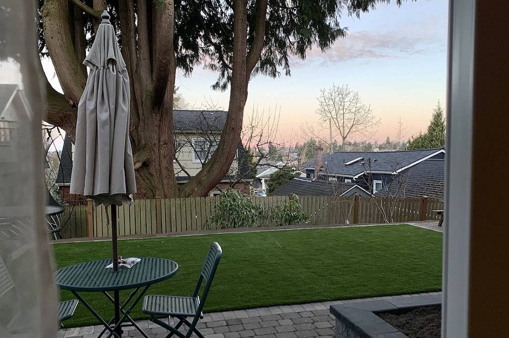 Ruhige, begehbare Gegend mit Zugang zu preisgekrönten Geschäften / Restaurants! in Seattle, Lake Washington