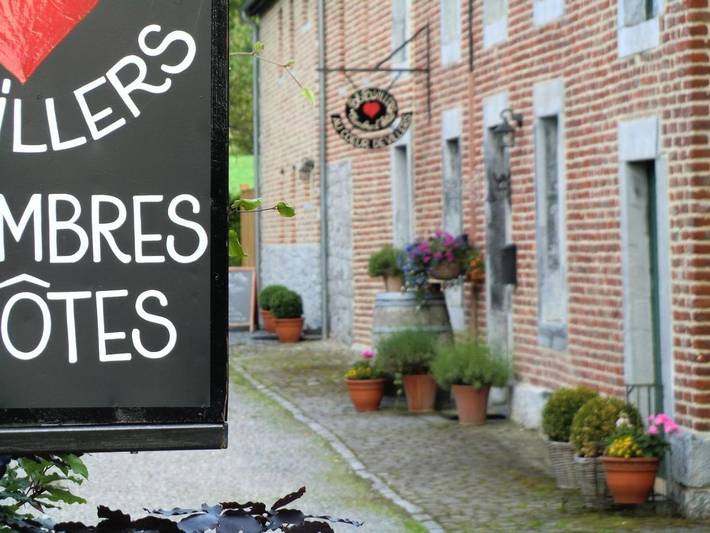Chambre d’hôte pour 2 personnes, avec Balcon et Jacuzzi ainsi que Terrasse et Jardin à Durbuy