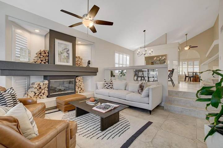 Dom dla 12 osób, z jacuzzi i basen oraz ogród w Paradise (Las Vegas)