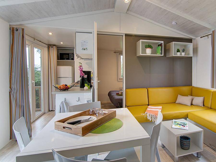 Camping Sandaya Les Deux Fontaines  - Mobilhome 6 personas - Cottage Privilège Tv Lv - 3 Bedrooms - Sleeps 6 in Névez, Region de Quimper