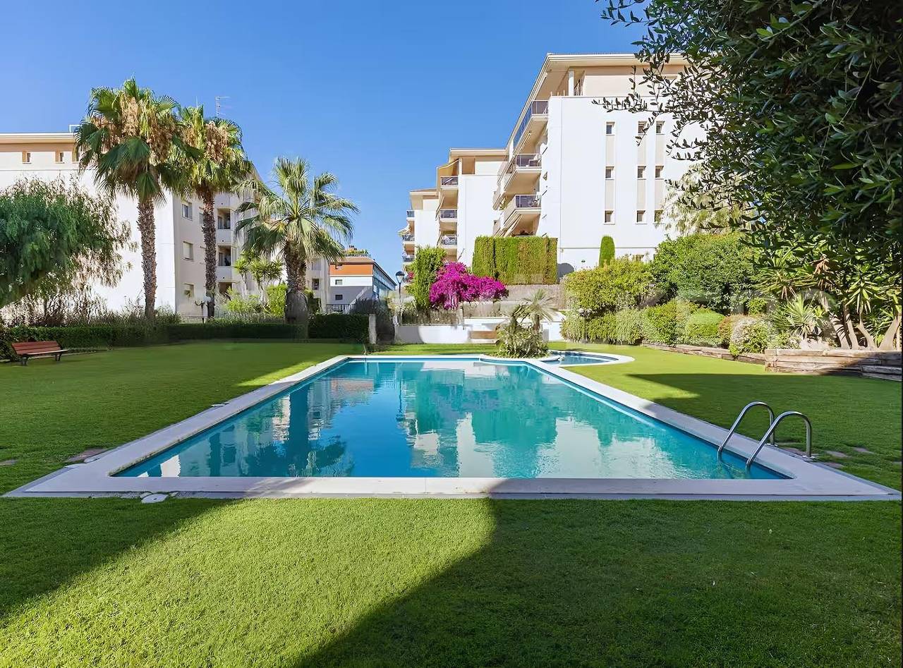 Ganze Wohnung, Ferienwohnung Apartamento Can Pei  a 20 minutos andando de las playas de Sitges y 10 minutos del centro en bicicleta in Sitges, Garraf