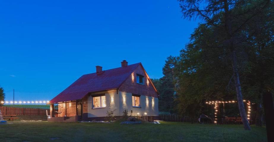 Ferienhaus für 8 Personen, mit Pool und Whirlpool sowie Garten und Sauna - 1