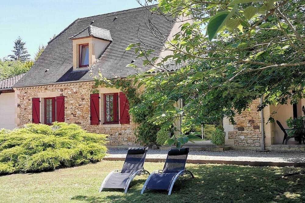 Gîte Périgourdin a 5 km de Sarlat, parque cerrado. in Carsac-Aillac, Périgord Noir