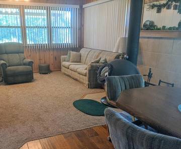 Log Cabin for 2 Guests in Nebraska, USA, Picture 2