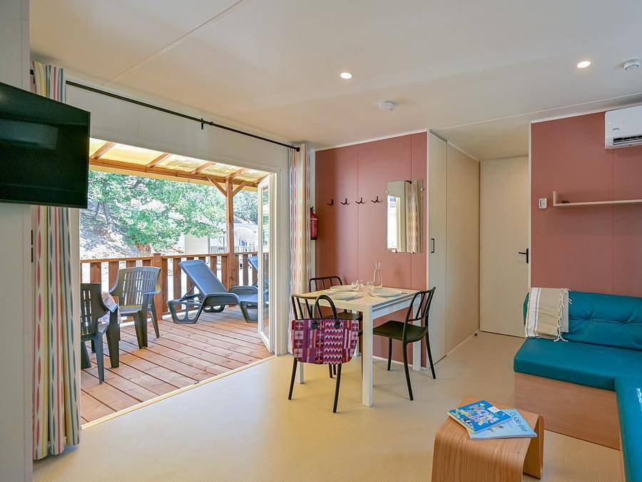 Camping Marvilla Parks - Les Pommiers du Mont Saint Michel - Mobilheim 6 personen - Mobilheim | Comfort Xl | 2 Zi. | 4/6 Pers. | Hochterrasse | Klimaanlage | Tv in Beauvoir, Mont-Saint-Michel-Bucht