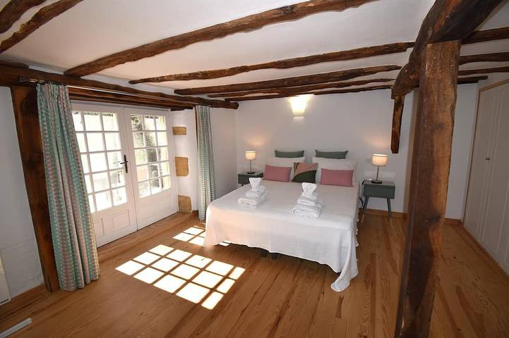 Location de vacances pour 12 personnes, avec jacuzzi ainsi que jardin et terrasse à Saint-Laurent-la-Vallée - 2