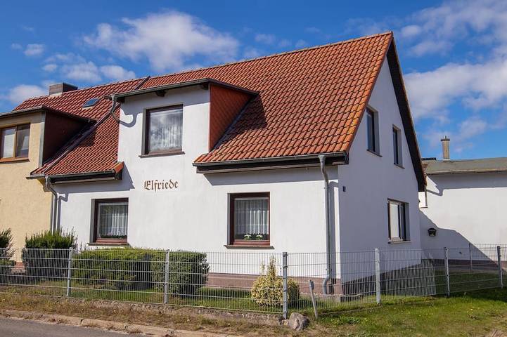 Ferienhaus für 6 Personen, mit Terrasse und Garten