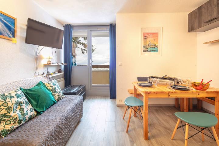 Ganze Wohnung, Ferienwohnung für 4 Personen mit Balkon in Chamrousse, Nationalpark Écrins