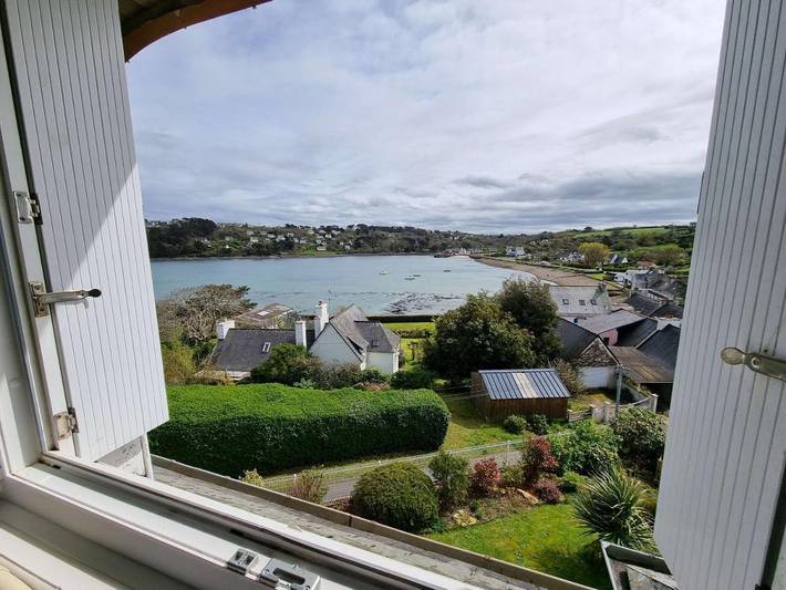 Location de vacances pour 8 personnes, avec vue et jardin dans Le Diben