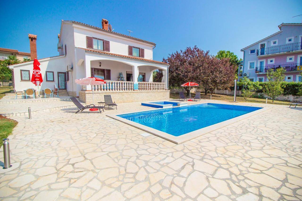 Four-Bedroom House in Kukci, Porec und Umgebung