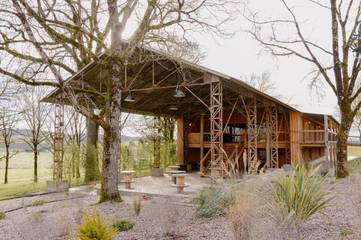 Gîte pour 30 personnes, avec piscine et sauna ainsi que terrasse et jacuzzi à Sainte-Sabine-Born