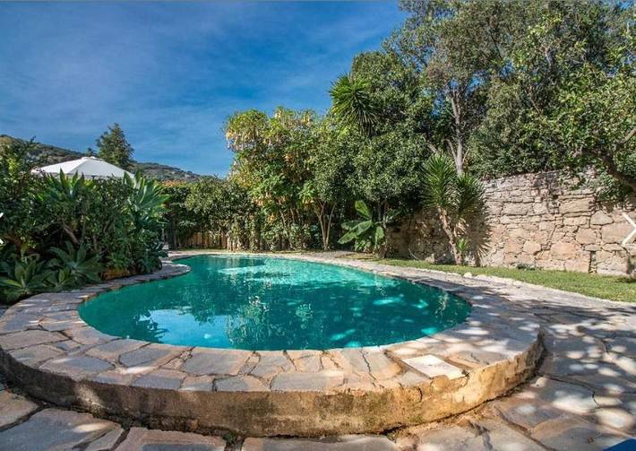 Casa rural para 4 personas, con piscina y jardín en Jimena de la Frontera