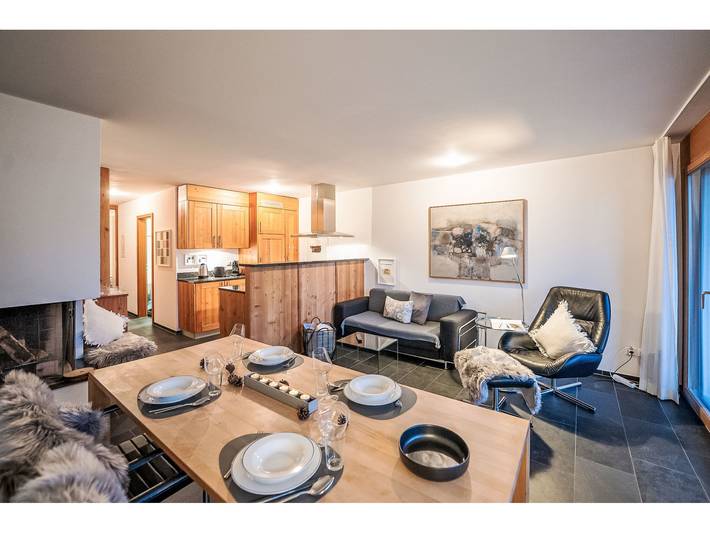 Ferienwohnung für 2 Personen, mit Balkon und Garten in Samedan