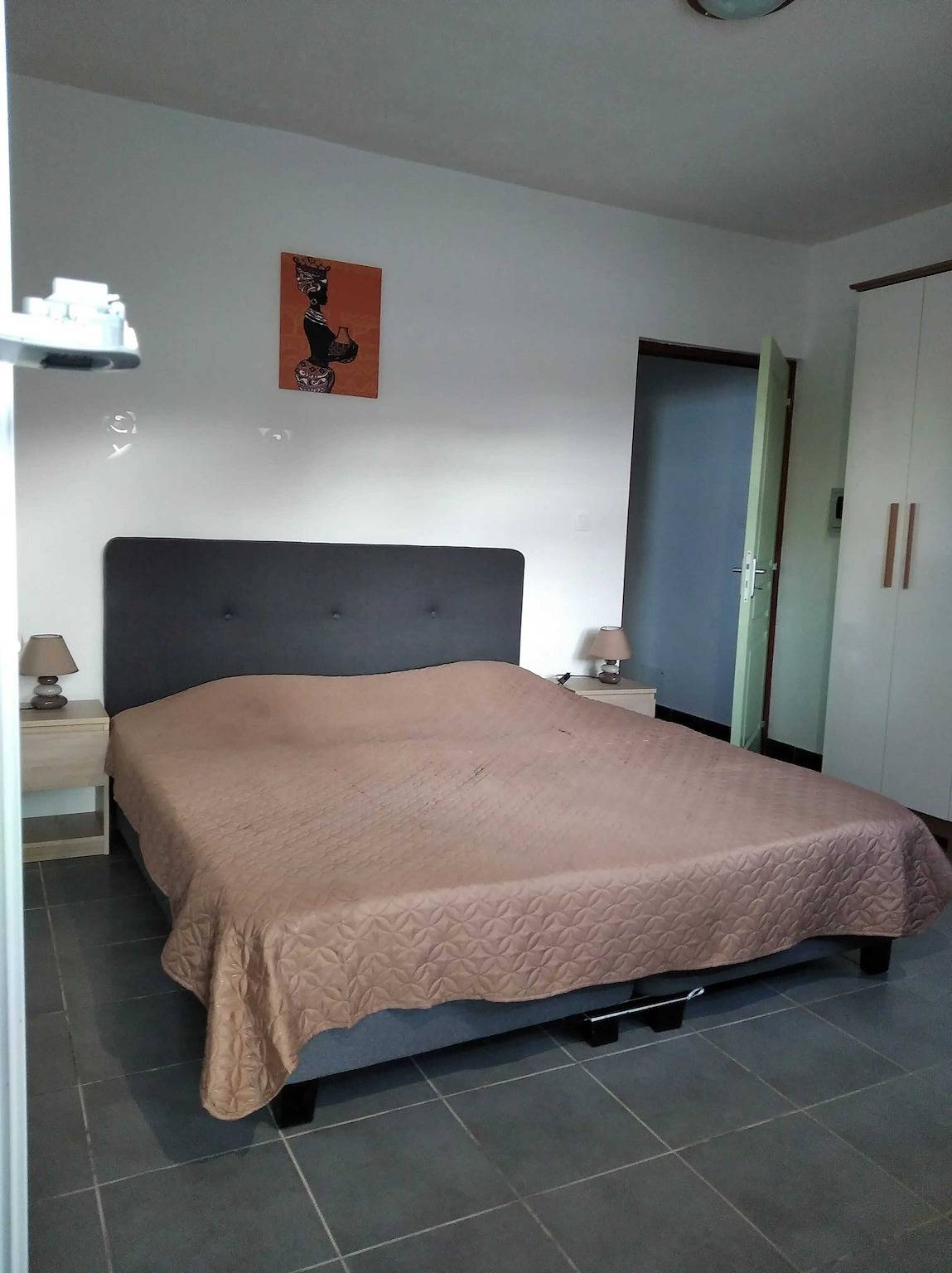 Ganze Wohnung, Gemütliches Apartment in Sainte Suzanne - 70 qm - Balkon in Sainte-Suzanne, La Réunion