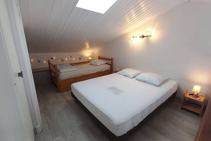 Gîte pour 5 personnes, avec jardin et balcon, animaux acceptés dans Plage de Nauzan - 2