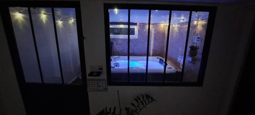 Gîte pour 4 personnes, avec jardin et jacuzzi à Issenheim - 3