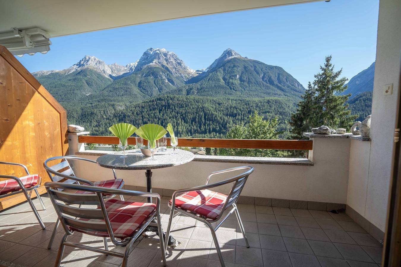 Ganze Ferienwohnung, Ferienwohnung Enz - 6 Personen / 4.5 Zimmer / 3 Schlafräume in Scuol, Unterengadin
