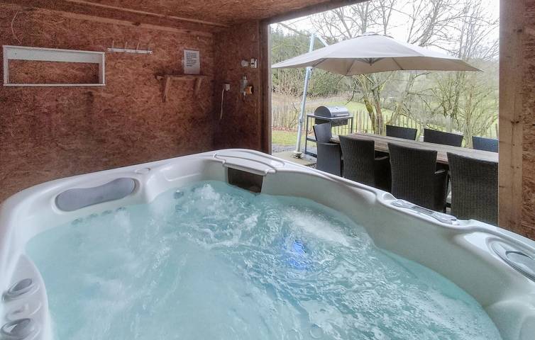 Location de vacances pour 10 personnes, avec jardin ainsi que terrasse et sauna à Vielsalm - 3