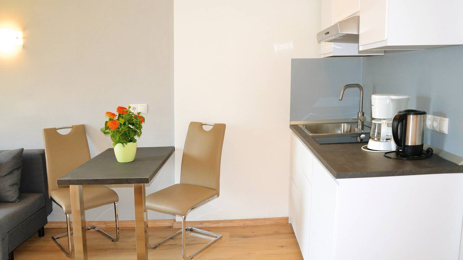Appartamento intero, Appartamento 'Residence Sonnegg 1' con vista sulle montagne, piscina in comune e Wi-Fi in Foiana, Lana