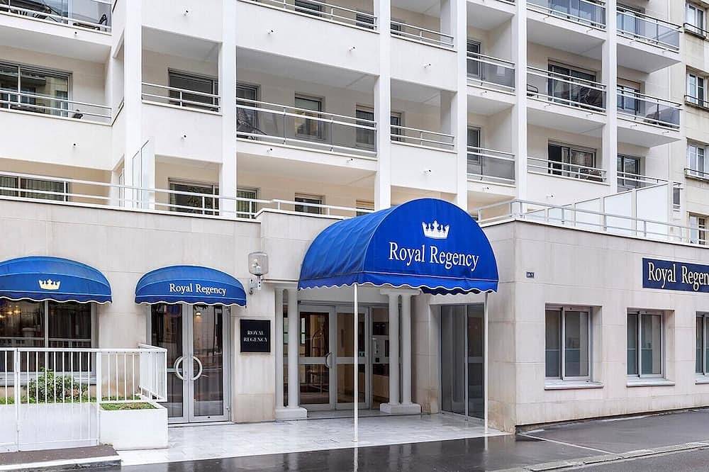 Apartamento entero, Beautiful 3-Br / 2 bath apartment in Paris / Vincennes neighborhood July 11-18 in Vincennes, Valle del Marne