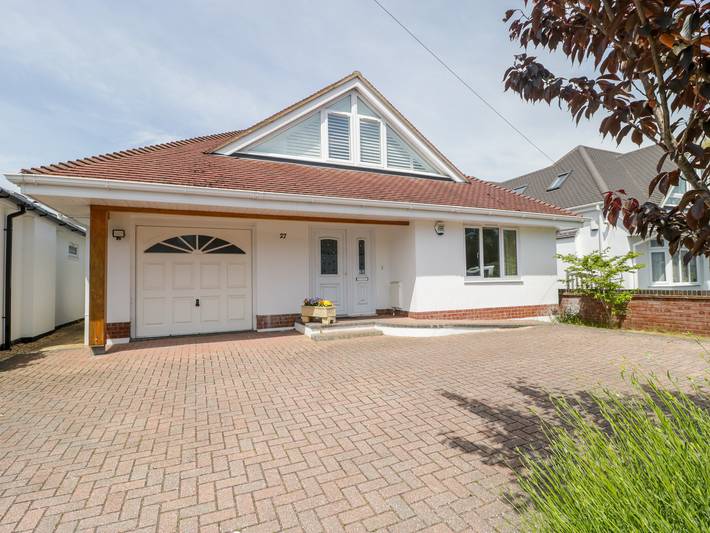 Cottage for 6 people, with Garden in Christchurch