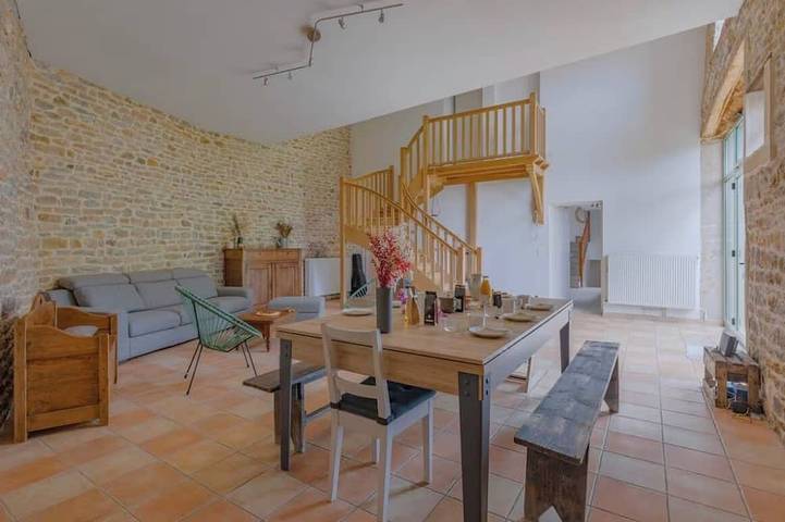 Location de vacances pour 10 personnes dans Bray (Saône-et-Loire)
