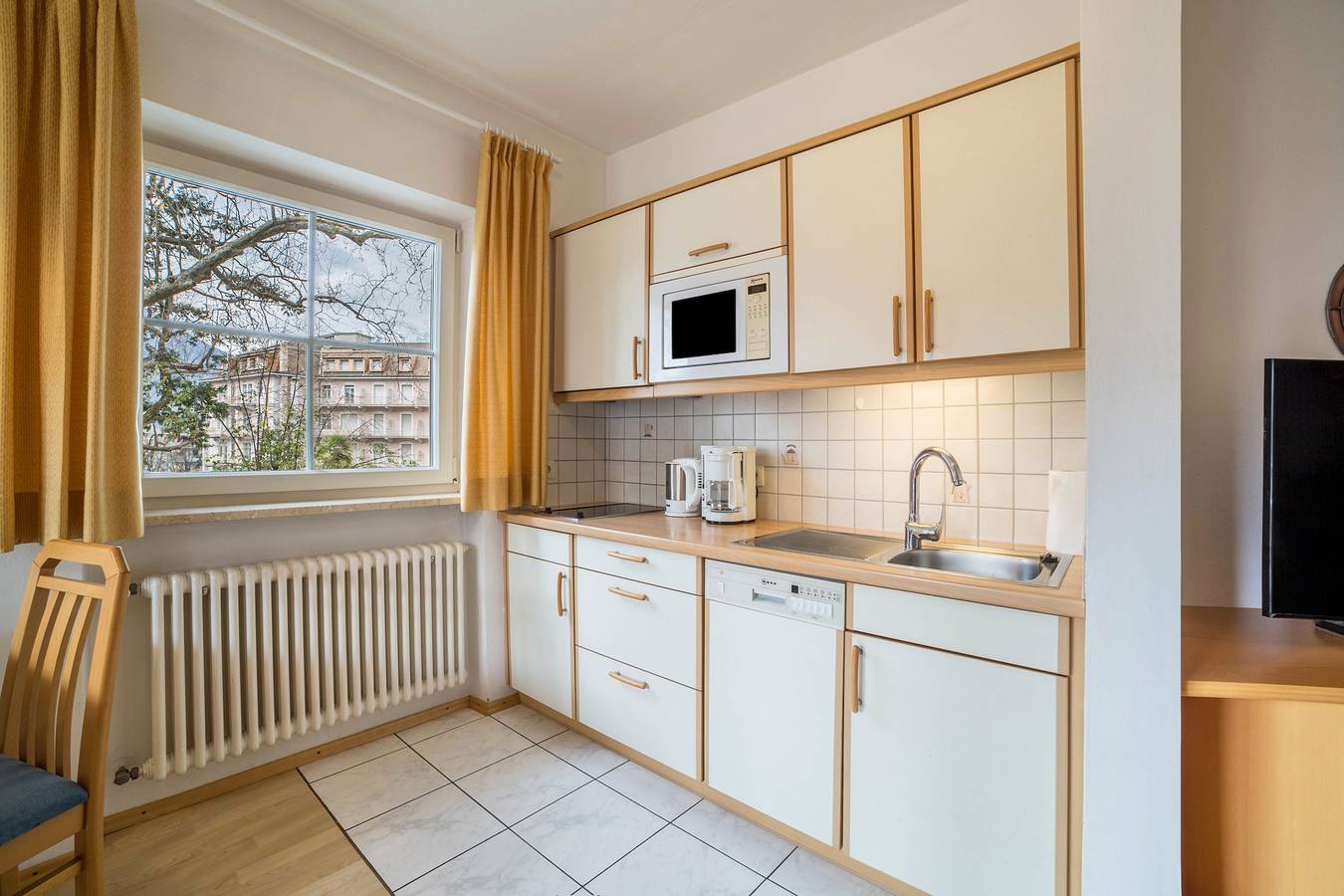 Appartamento intero, Appartamento 'Villa Majense Sissi' con vista sulle montagne, terrazza privata e Wi-Fi in Merano, Alpi Sarentine