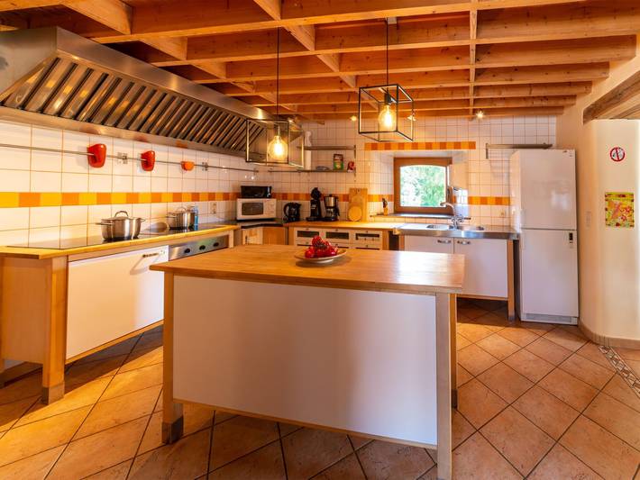 Location de vacances pour 12 personnes, avec terrasse et sauna, animaux acceptés à Lierneux - 3