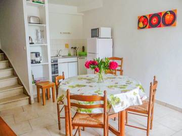 Gîte pour 4 Personnes dans Les Monts-Verts, L'Aubrac, Photo 1