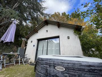 Gîte pour 2 personnes, avec piscine et terrasse à Chouzy-sur-Cisse