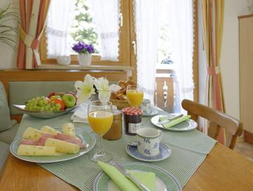 Ferienwohnung für 4 Personen in Ettal, Ammergauer Alpen, Bild 3