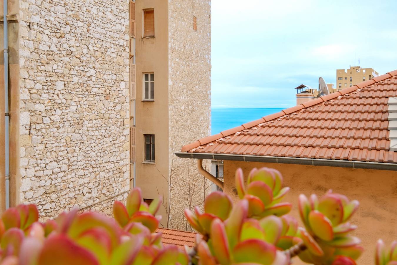 Appartamento intero, Appartamento 'Jolie Proche Monaco' con Wi-Fi in Beausoleil, Costa mediterranea (Francia)