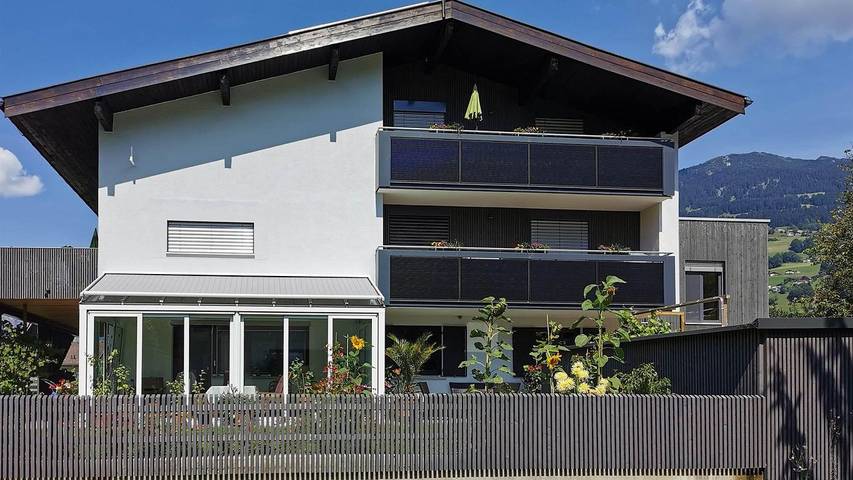 Ferienwohnung für 2 Personen, mit Terrasse und Garten sowie Ausblick, kinderfreundlich in Schruns
