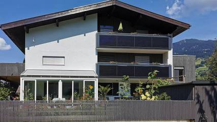 Ferienwohnung für 4 Personen, mit Ausblick und Garten sowie Balkon, kinderfreundlich in Schruns