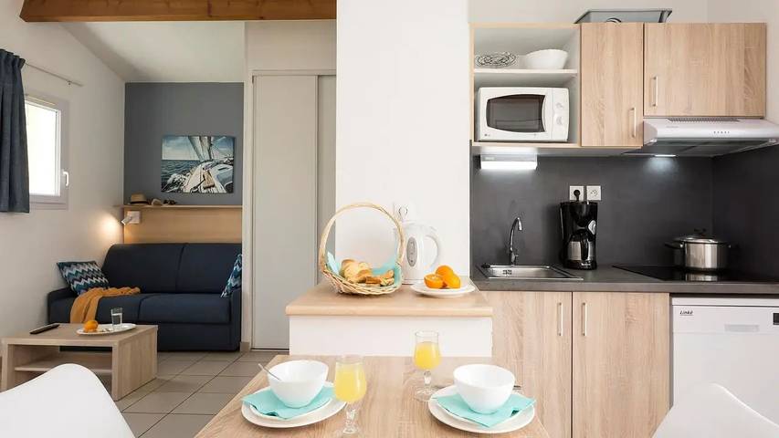 Location de vacances pour 8 personnes, avec jardin et piscine à Le Château-d'Oléron - 3
