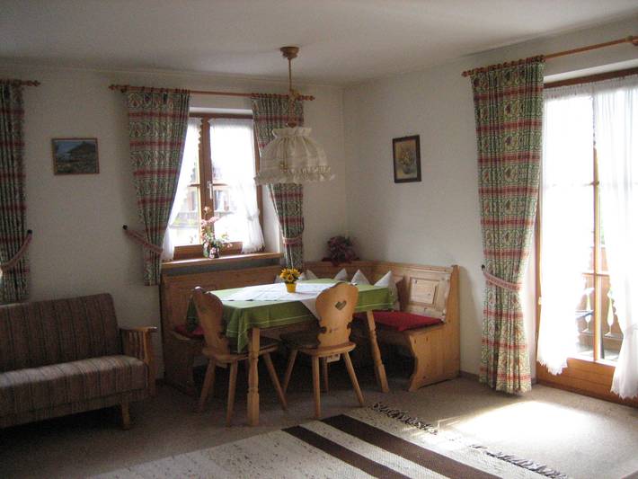Ganze Ferienwohnung, Ferienwohnung Gundi Scheurl - Chiemgau Karte - Ferienwohnung für 4 Personen mit Balkon, 1 Schlafzimmer und 1 Wohn/Schlafraum, 42 m² in Inzell, Bayerische Alpen