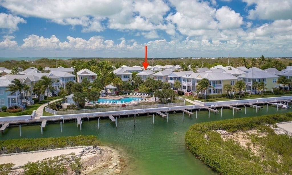 Pristine pool front home w/ocean views Anglers 148 in Windley Key, Islamorada
