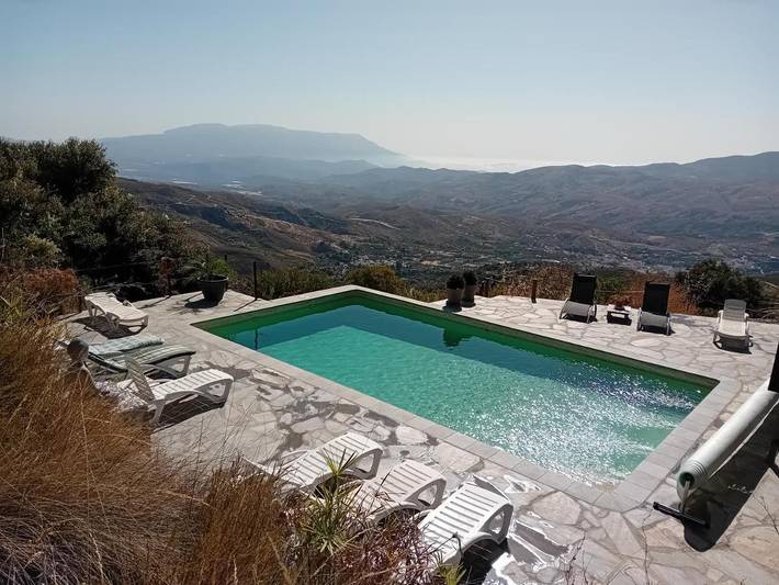 Casa de vacaciones para 6 personas, con jardín además de piscina y vistas - 1