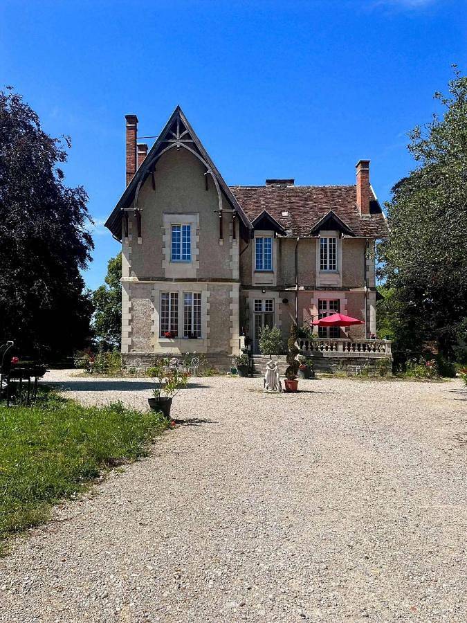 Gîte pour 2 personnes, avec vue et jardin à Arcomps - 2