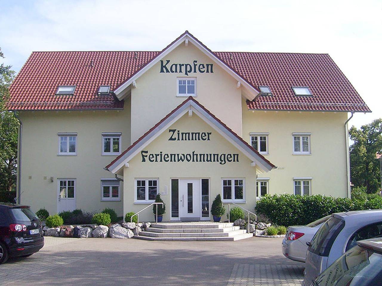 Hotel & Restaurant Karpfen - Ferienwohnung, 55 qm, 1 Wohnzimmer, 2 Schlafzimmer, max. 2 Erwachsene + 2 Kinder in Illmensee, Nördlicher Bodensee region