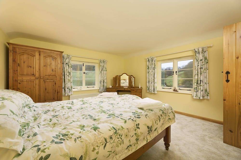 2 Lower Spire, a rural retreat like no other! in Dulverton, Somerset